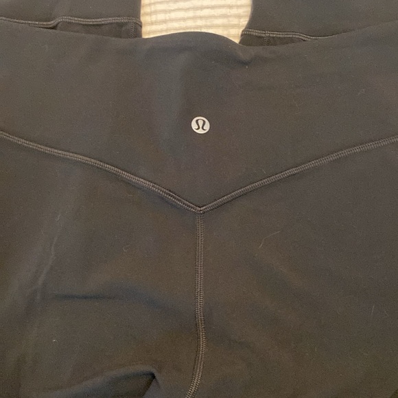 Gray cropped lululemon leggings - Picture 3 of 3